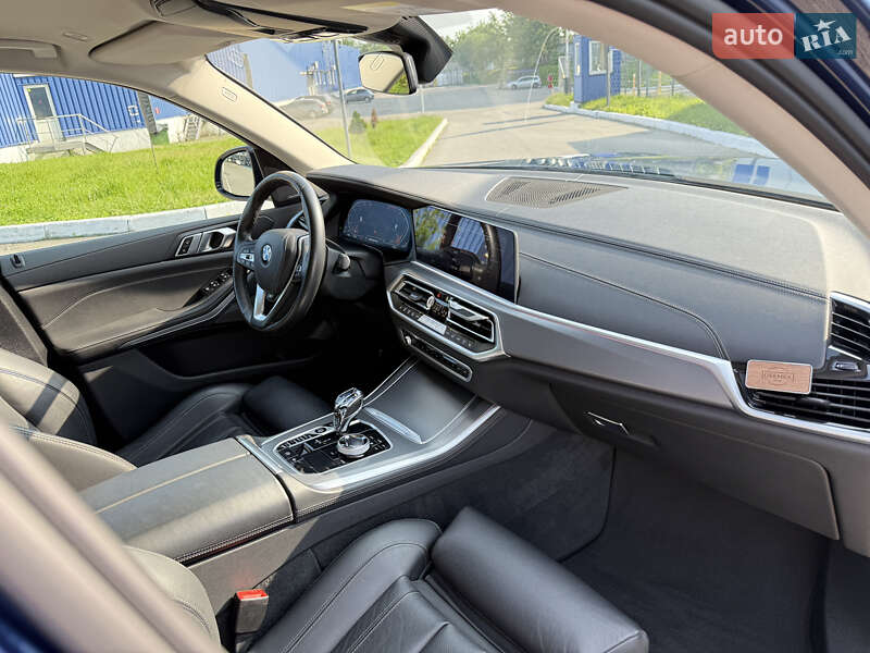 Позашляховик / Кросовер BMW X5 2021 в Львові