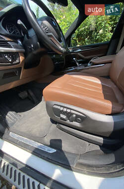 Внедорожник / Кроссовер BMW X5 2015 в 
