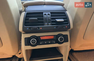 Внедорожник / Кроссовер BMW X5 2012 в 