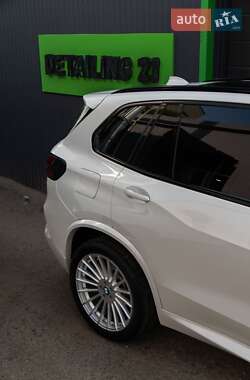 Внедорожник / Кроссовер BMW X5 2018 в 