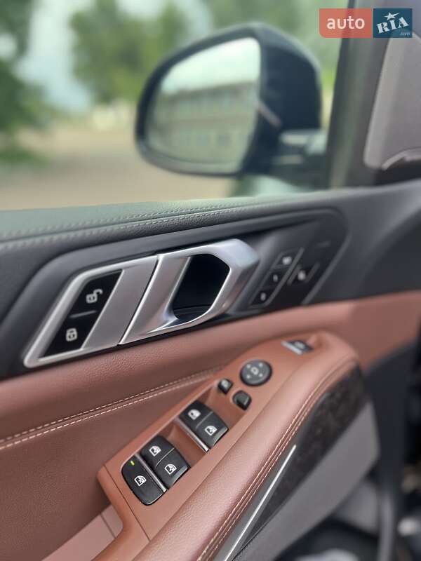 Внедорожник / Кроссовер BMW X5 2019 в Киеве