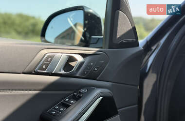 Внедорожник / Кроссовер BMW X5 2019 в 
