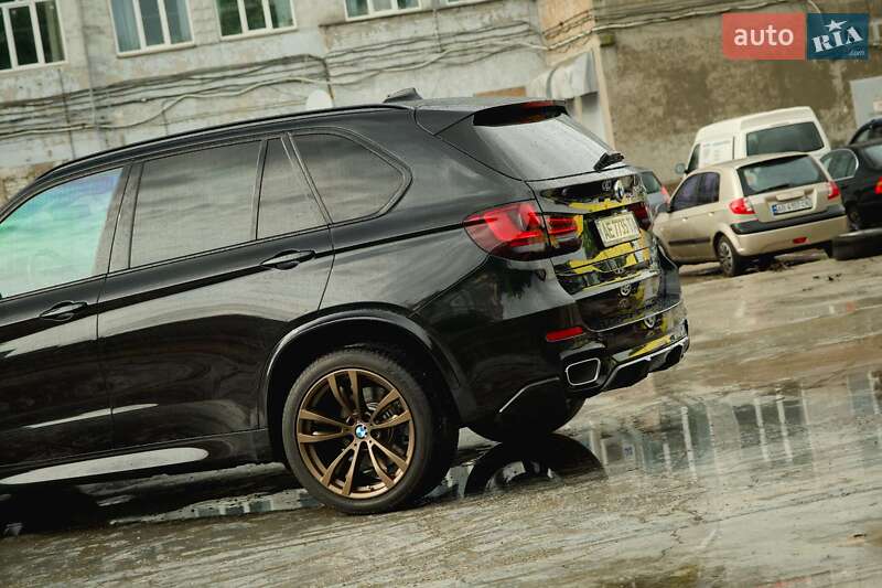 Позашляховик / Кросовер BMW X5 2015 в Києві