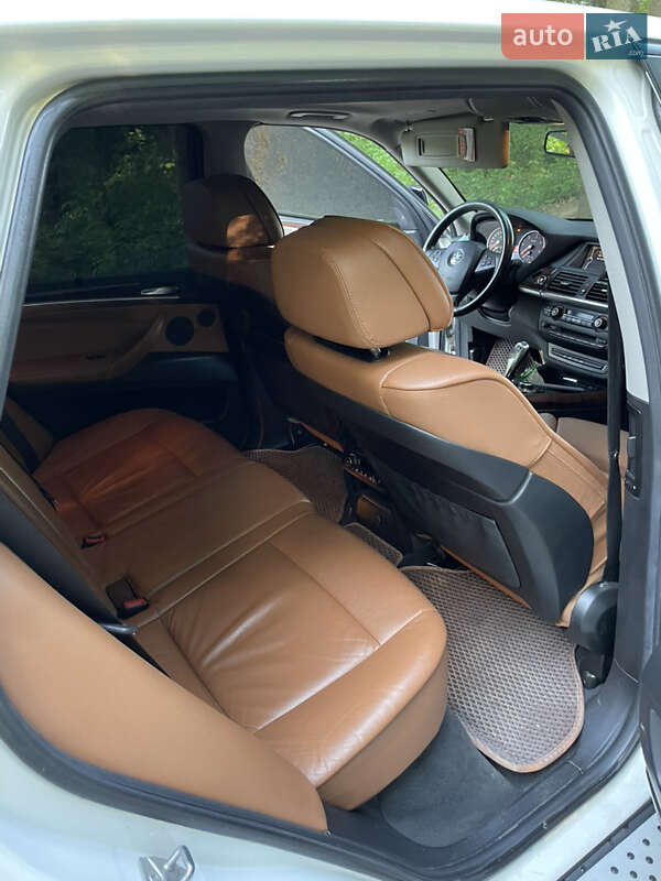 Внедорожник / Кроссовер BMW X5 2009 в Бершади
