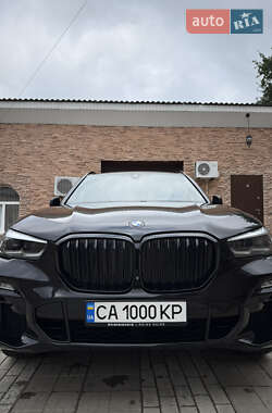 Внедорожник / Кроссовер BMW X5 2019 в 
