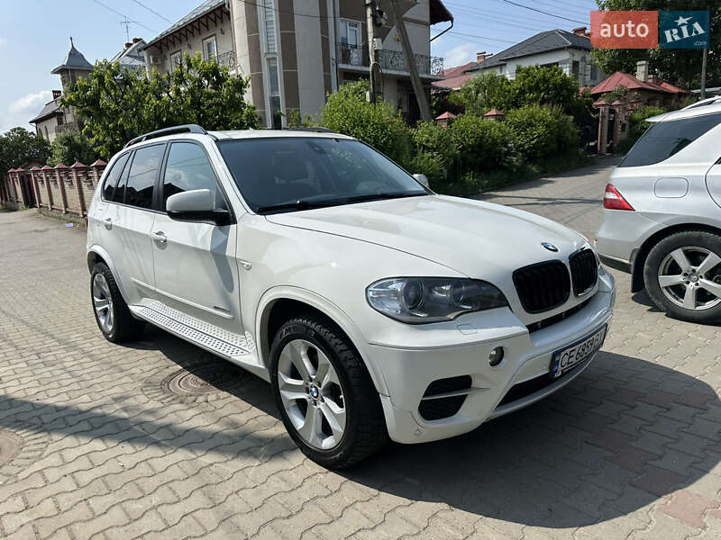 Внедорожник / Кроссовер BMW X5 2012 в Черновцах