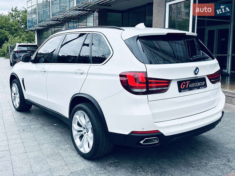 Позашляховик / Кросовер BMW X5 2015 в Києві
