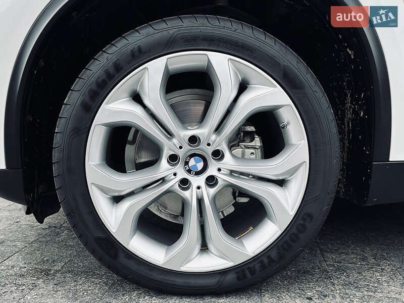Позашляховик / Кросовер BMW X5 2015 в Києві
