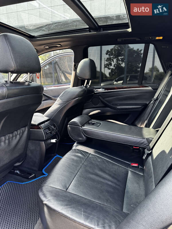 Внедорожник / Кроссовер BMW X5 2007 в Березному