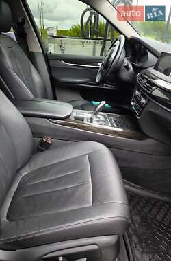 Внедорожник / Кроссовер BMW X5 2018 в 