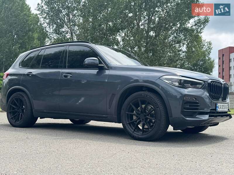 Внедорожник / Кроссовер BMW X5 2019 в Киеве