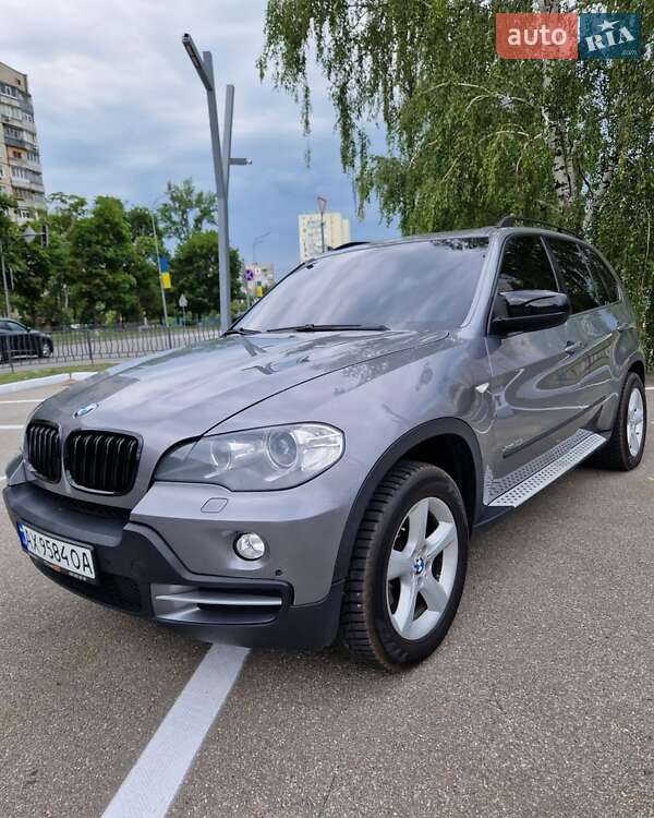 Внедорожник / Кроссовер BMW X5 2009 в 