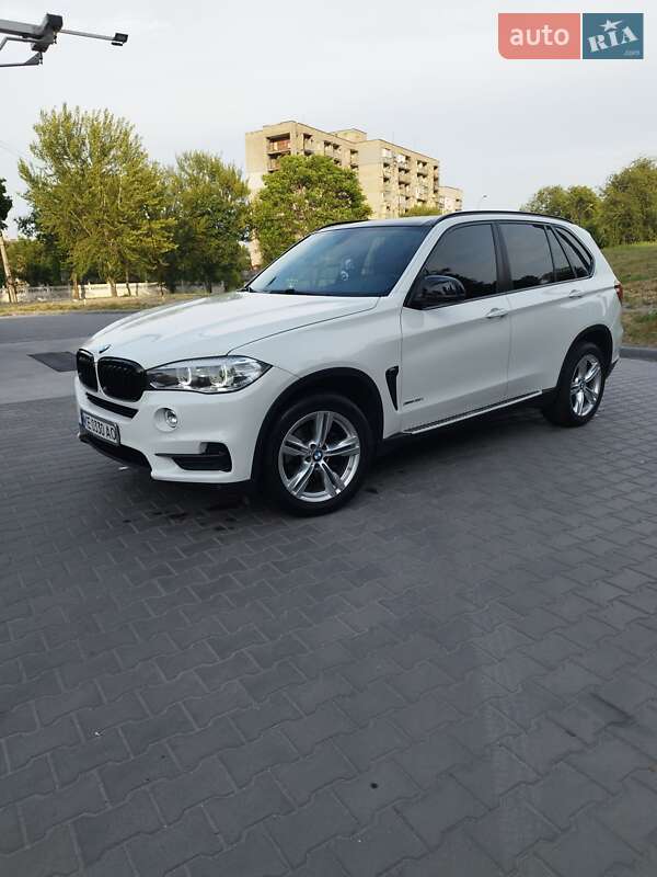 Внедорожник / Кроссовер BMW X5 2014 в Днепре