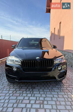 Внедорожник / Кроссовер BMW X5 2015 в Тернополе