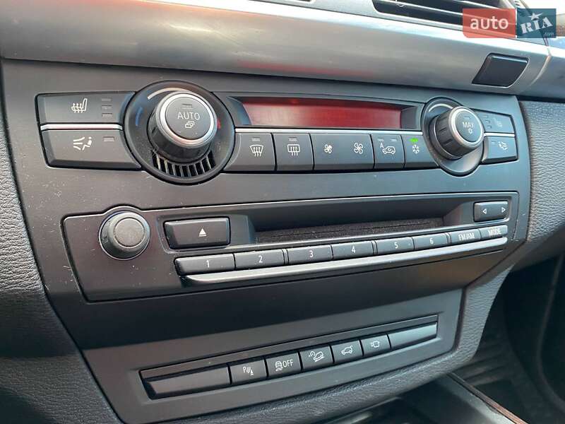 Позашляховик / Кросовер BMW X5 2012 в Львові