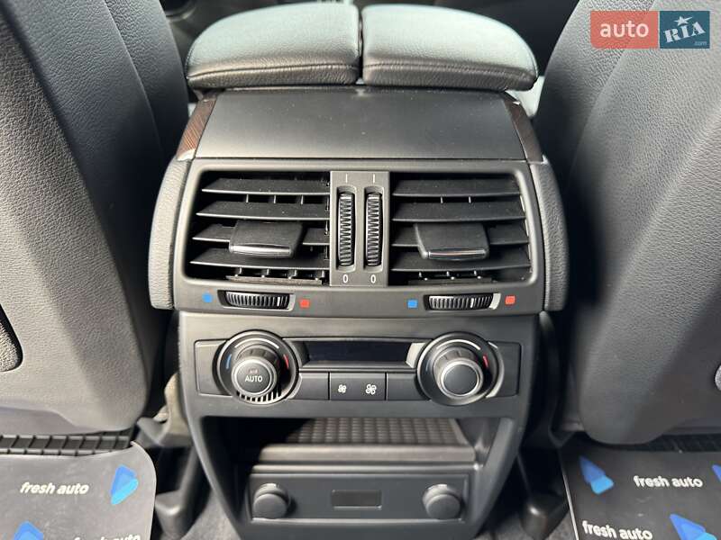 Позашляховик / Кросовер BMW X5 2012 в Рівному