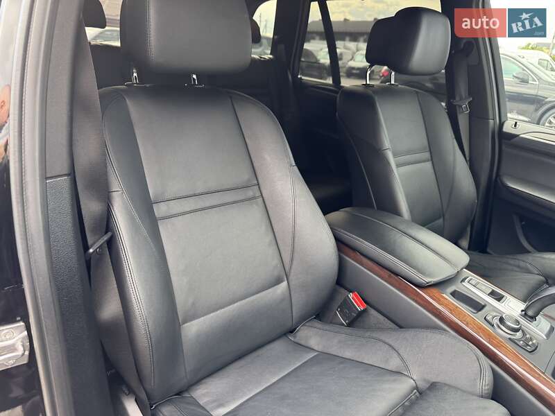 Позашляховик / Кросовер BMW X5 2012 в Рівному