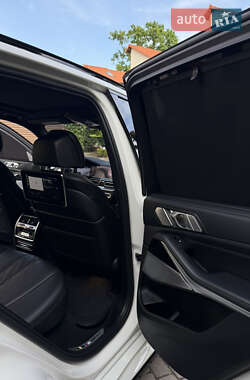 Внедорожник / Кроссовер BMW X5 2019 в 