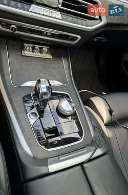 Внедорожник / Кроссовер BMW X5 2022 в 