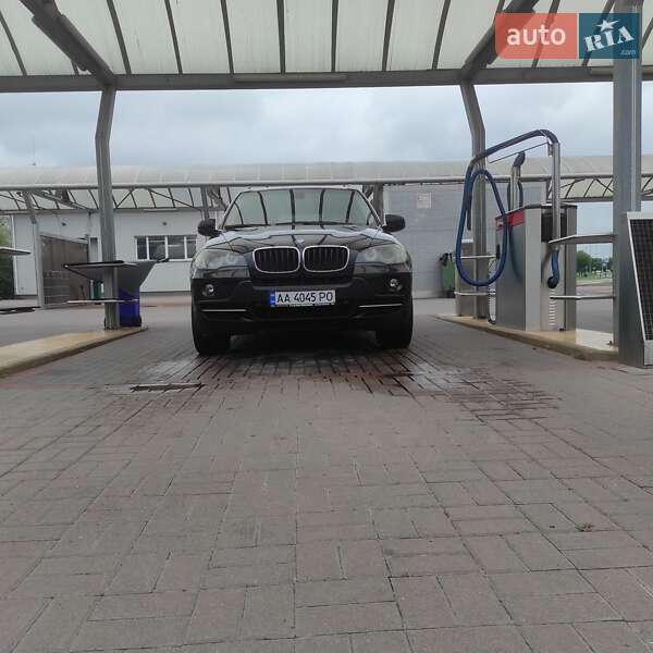 Позашляховик / Кросовер BMW X5 2009 в Києві