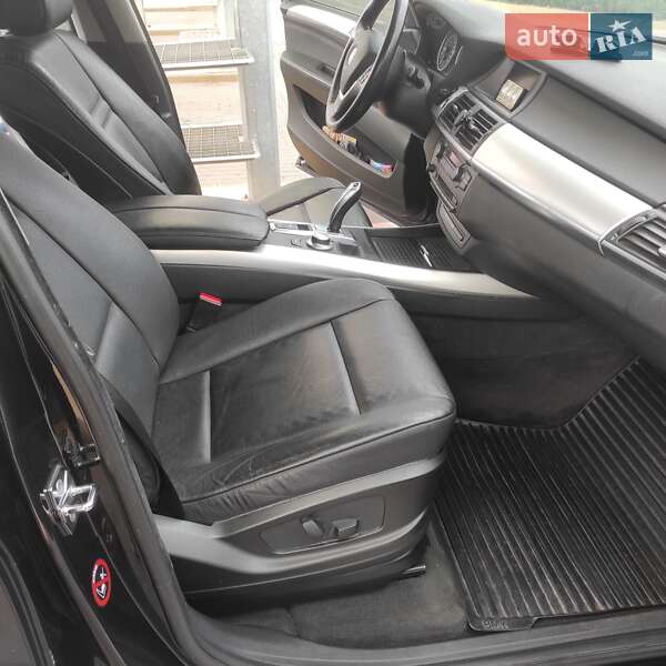 Позашляховик / Кросовер BMW X5 2009 в Києві