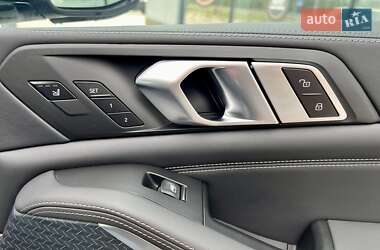 Позашляховик / Кросовер BMW X5 2022 в 
