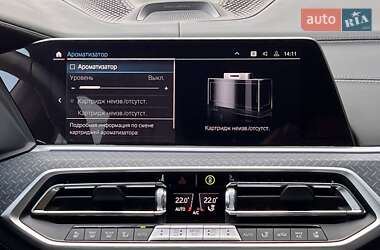 Позашляховик / Кросовер BMW X5 2022 в 