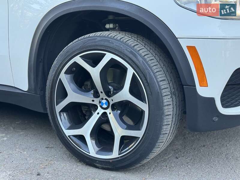 Позашляховик / Кросовер BMW X5 2013 в Тульчині