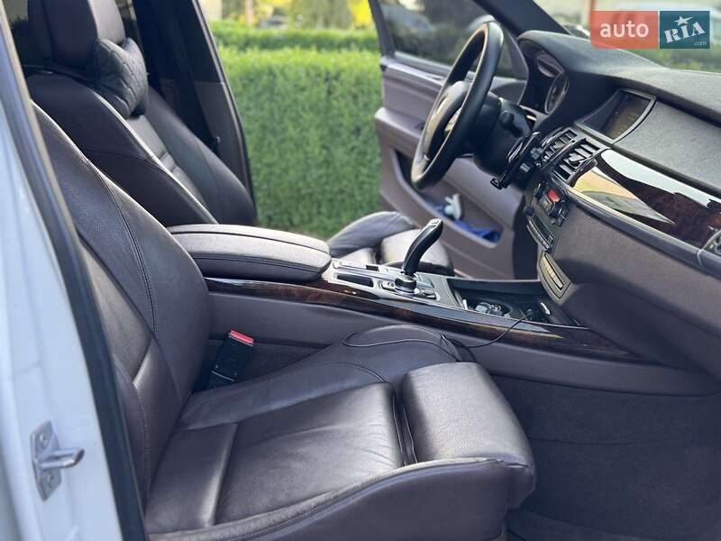 Позашляховик / Кросовер BMW X5 2013 в Тульчині