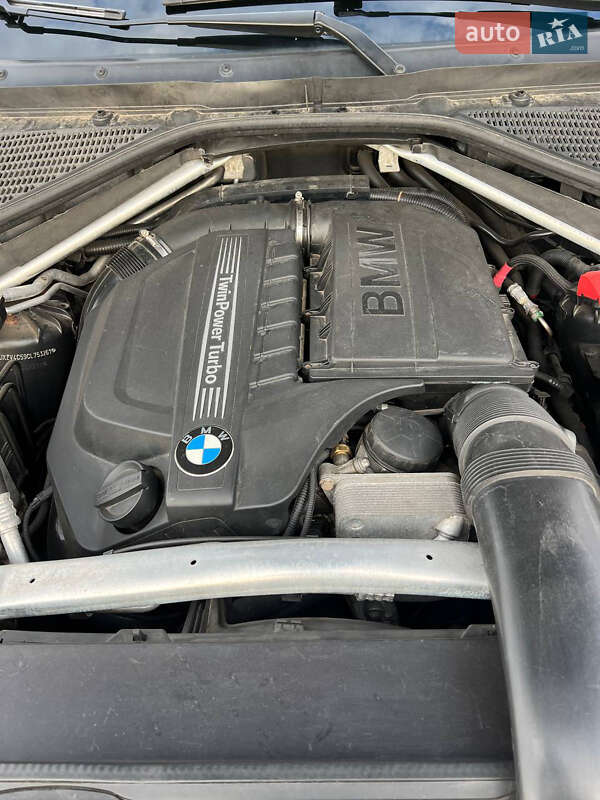 Внедорожник / Кроссовер BMW X5 2011 в Николаеве