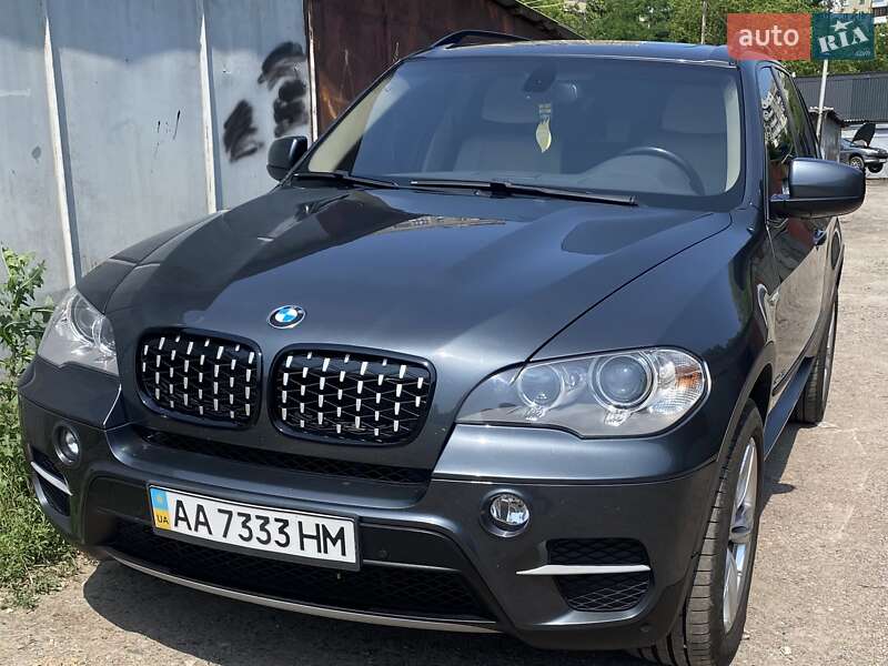 Позашляховик / Кросовер BMW X5 2012 в Києві фото 5 Позашляховик / Кросовер BMW X5 2012 в Києві