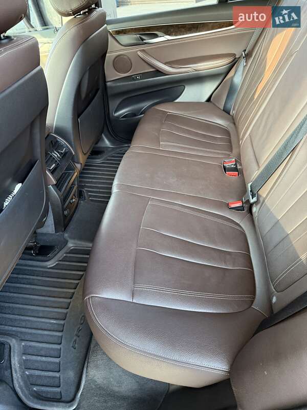 Внедорожник / Кроссовер BMW X5 2015 в Киеве