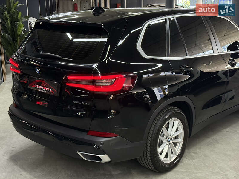 Внедорожник / Кроссовер BMW X5 2022 в Одессе