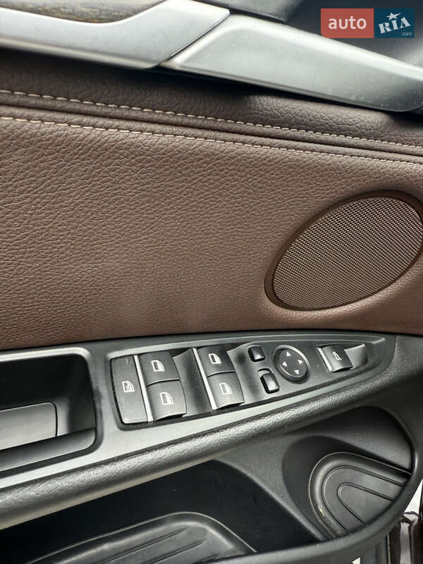 Внедорожник / Кроссовер BMW X5 2015 в Днепре