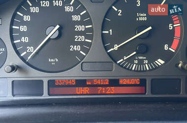 Позашляховик / Кросовер BMW X5 2006 в 