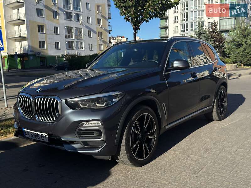 BMW X5 2019