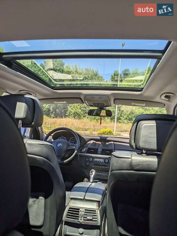Внедорожник / Кроссовер BMW X5 2010 в Львове