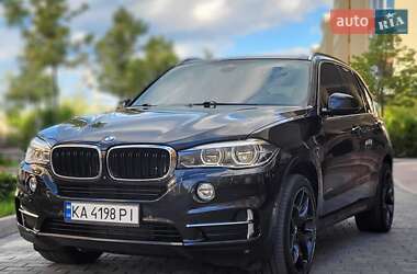 Позашляховик / Кросовер BMW X5 2017 в 