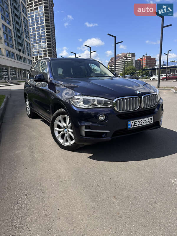 Позашляховик / Кросовер BMW X5 2015 в Дніпрі
