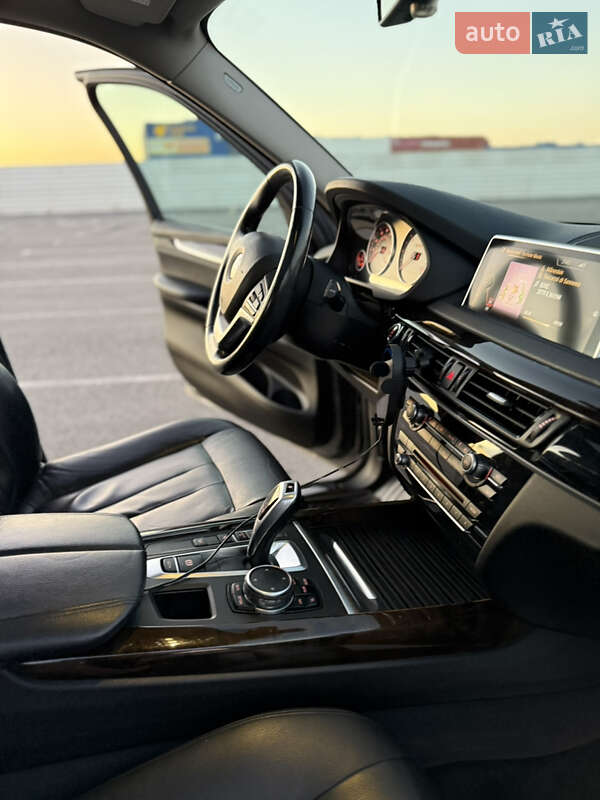 Внедорожник / Кроссовер BMW X5 2015 в Львове