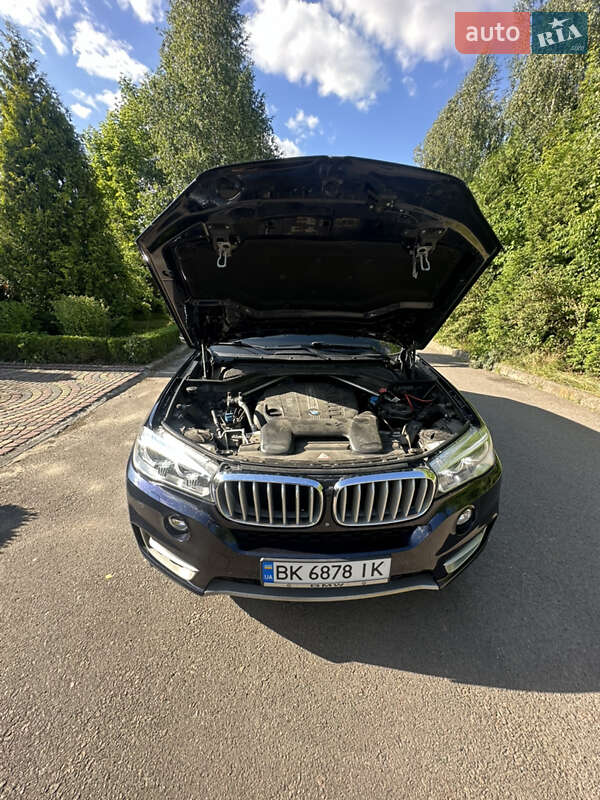 Внедорожник / Кроссовер BMW X5 2014 в Ровно