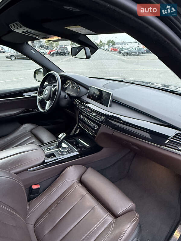 Позашляховик / Кросовер BMW X5 2015 в Луцьку