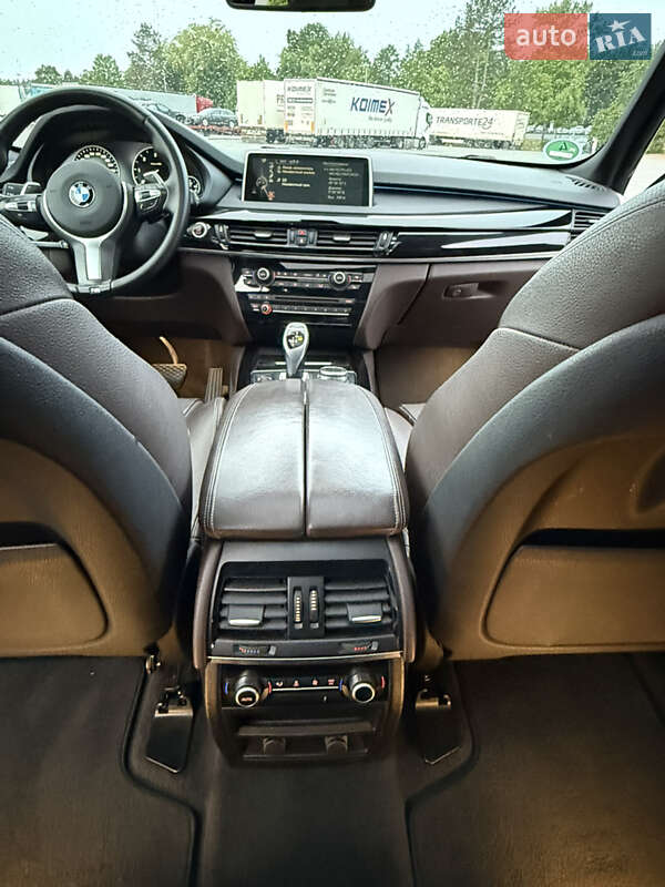 Позашляховик / Кросовер BMW X5 2015 в Луцьку