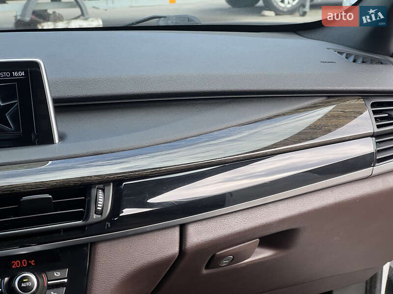 Позашляховик / Кросовер BMW X5 2016 в Києві