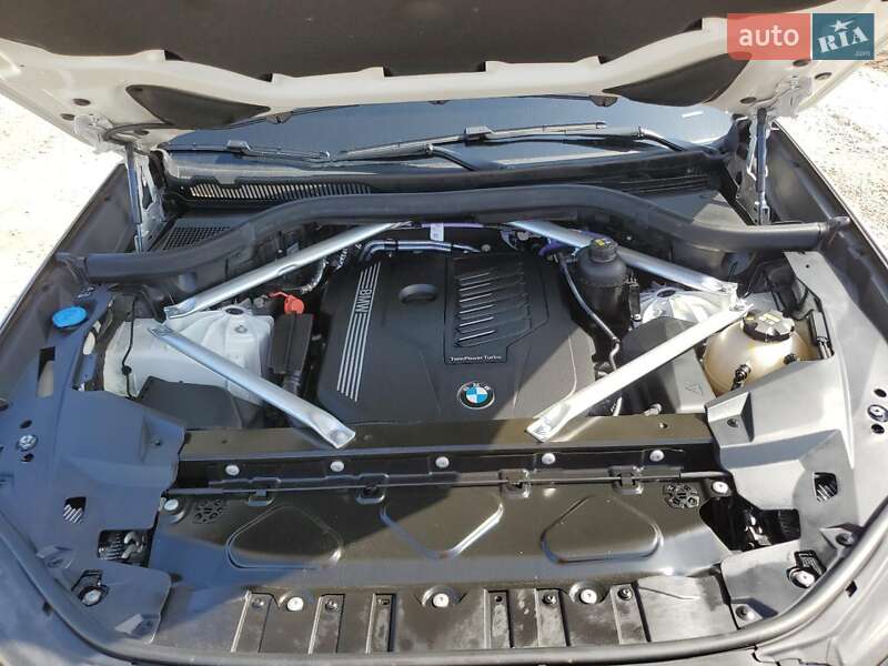 Внедорожник / Кроссовер BMW X5 2021 в Одессе