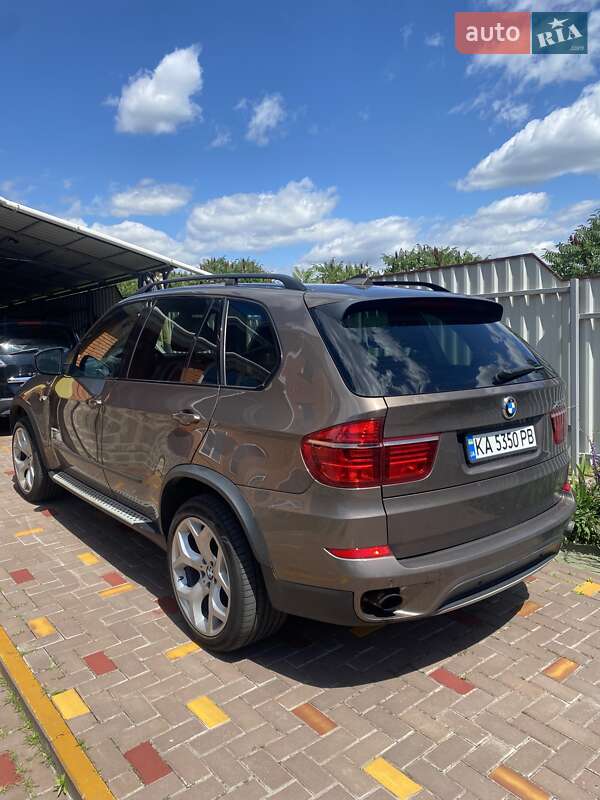 Внедорожник / Кроссовер BMW X5 2012 в Киеве