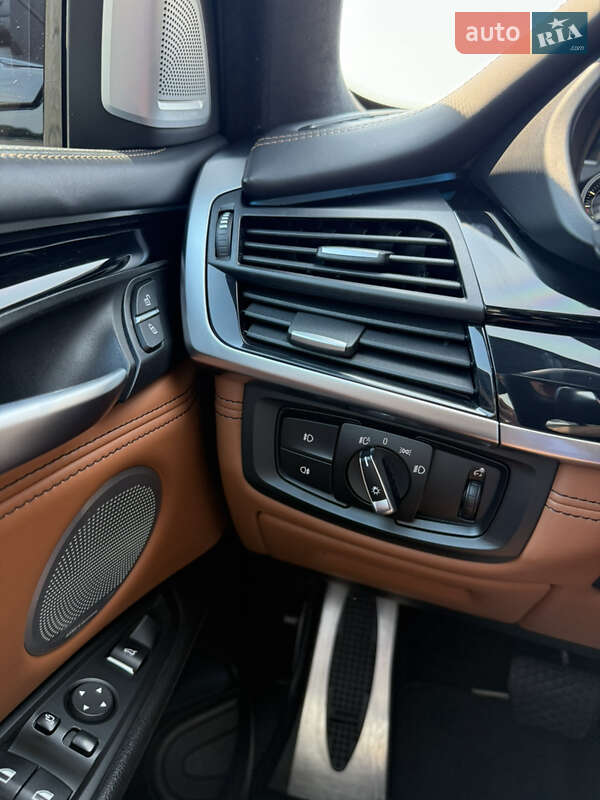 Внедорожник / Кроссовер BMW X5 2017 в Ирпене