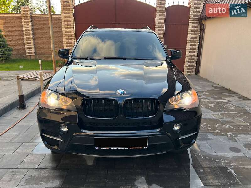 Внедорожник / Кроссовер BMW X5 2011 в Днепре