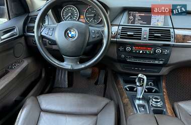 Внедорожник / Кроссовер BMW X5 2011 в 