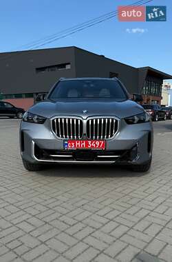 Позашляховик / Кросовер BMW X5 2023 в 